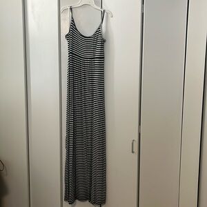 Size 4 Calvin Klein. Worn a handful of times.
